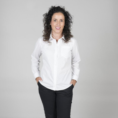 La BLUSA MUJER BOTÓN OCULTO M/L